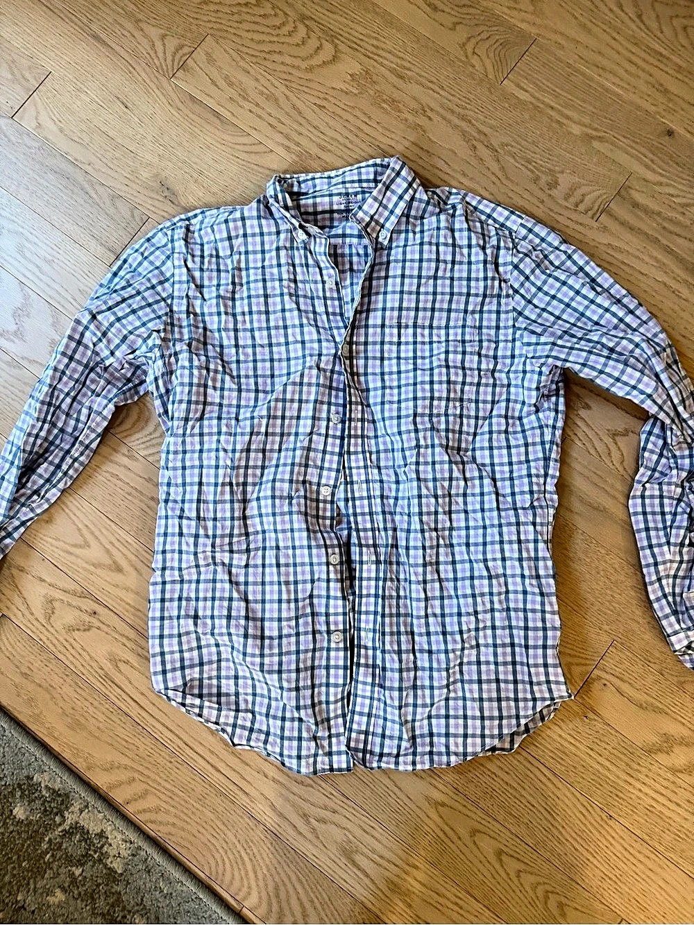 J.Crew Lightweight Shirt in Plaid Button Down Blue & White Medium